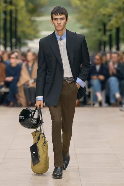 Look 21